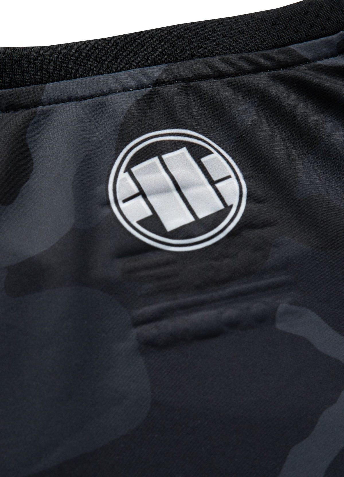 Rashguard Performance Pro Plus Small Logo - All Black Camo